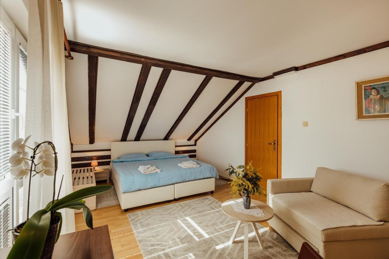 Apartmani Mara Кумбор Екстериор снимка